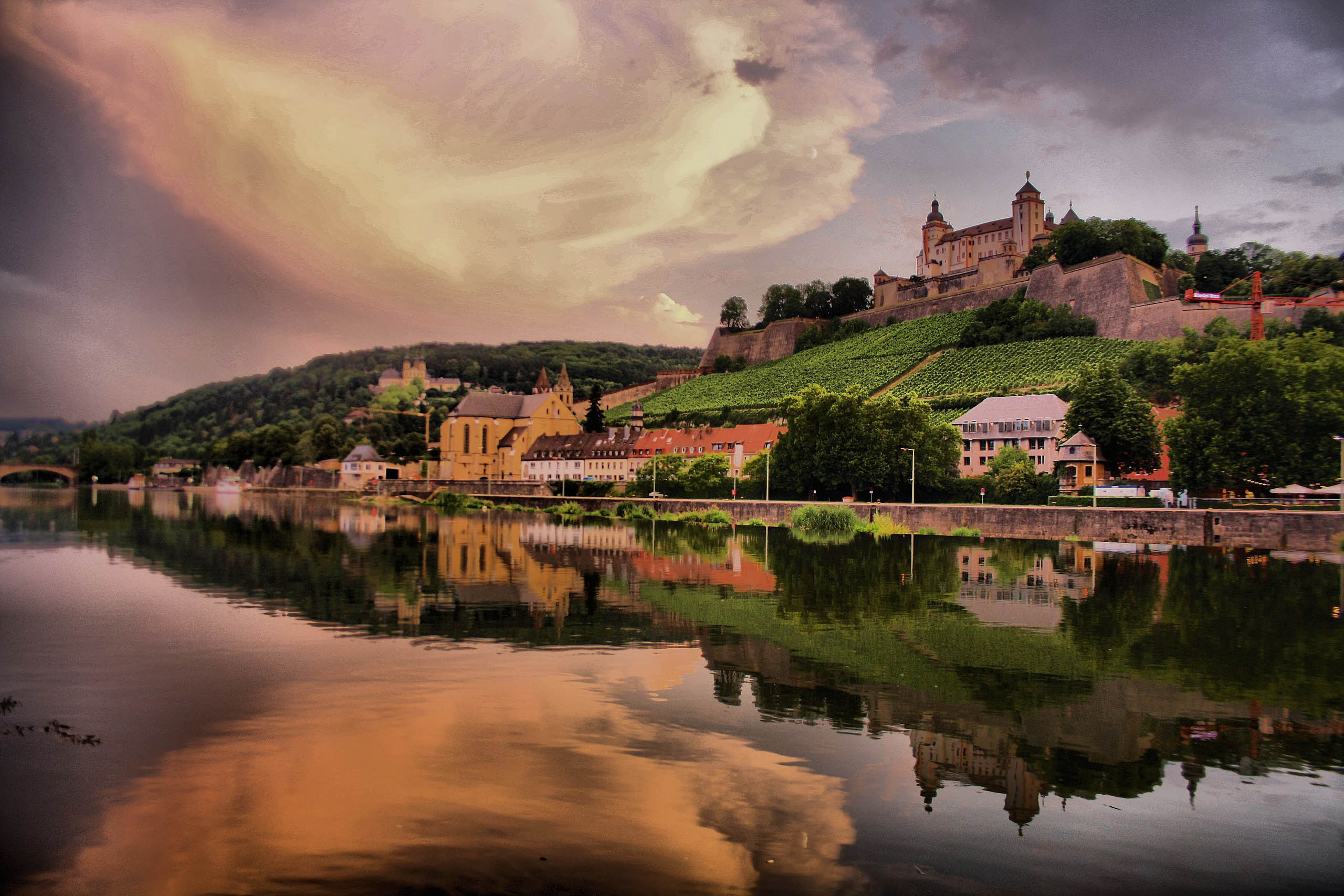 Beitragsbild “Treffen der mehr als 100 FH-Personal Projekte in Würzburg”